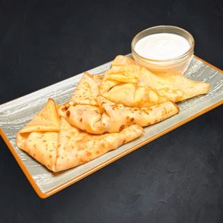 Clătite cu carne sos și ciuperci