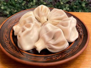 Hinkali cu carne de miel