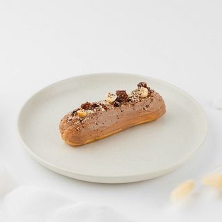 Ecler cu cremă de caramelă și ciocolată naturală