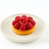 Tartaletă cu zmeură proaspătă și cremă de tarhon