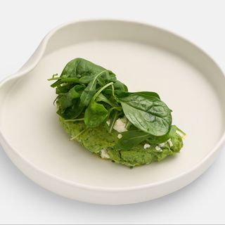 Omletă din spanac cu ricotta fină