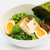 Bowl vegetarian cu tofu