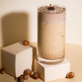 Mocha mousse 
