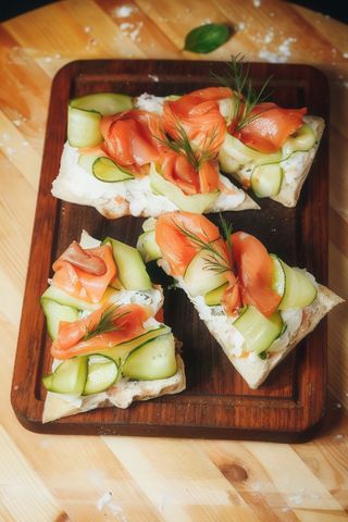 Bruschetta con salmone