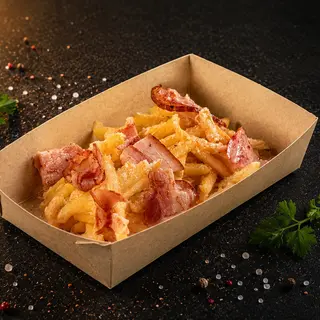 Cartofi prăjiți fondue cu cascaval si bacon crocant