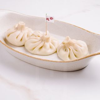 Cu umplutură de cașcaval suluguni și spanac (1 buc)