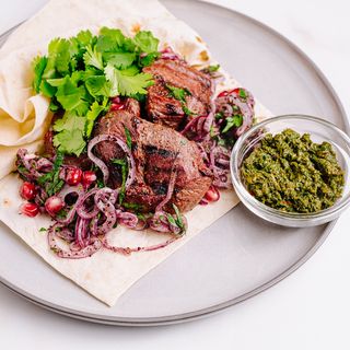 Frigărui de miel cu adjika verde 