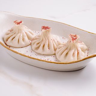 Cu obraji de vită, ciuperci și trufe