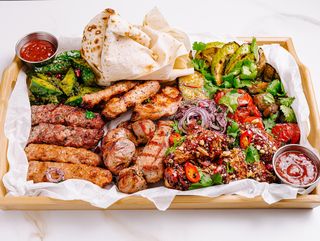 Platou de carne pentru companie