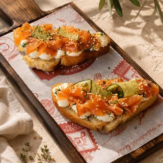 Bruschettе con Salmone