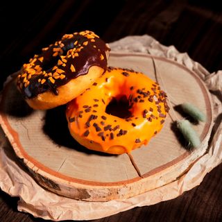 Gogoși în asortiment ''Donuts''