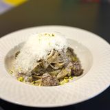 Linguine tartufo con salsicce