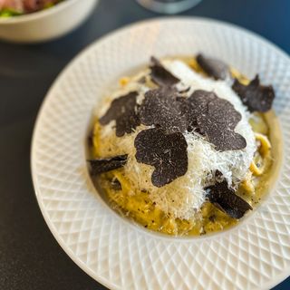 Carbonara Tartufo cu trufe proaspete