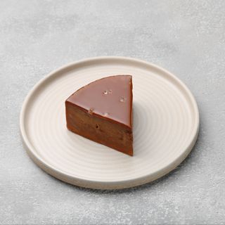 Salty Caramel Cheesecake