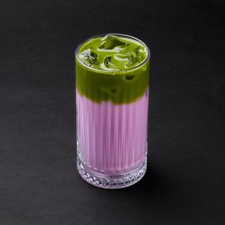 Ube Blueberry Iced Matcha(lapte vegan)