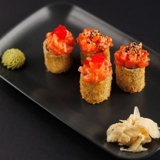 Rol Crocant cu Somon și Ton