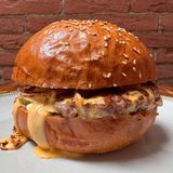 Burger with Crispy Onions Dublu