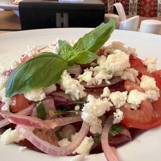 SALATĂ KHAZRET SULTAN