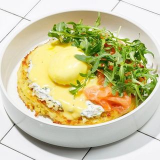 Dranik cu ou posat si creveti