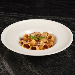 Calamarata al ragu Napoletana