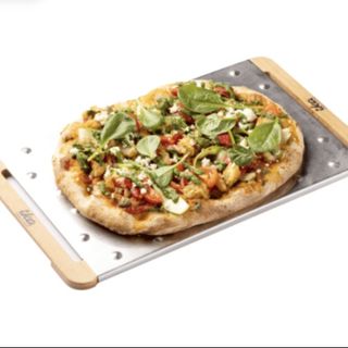 Pinsa cu legume si feta