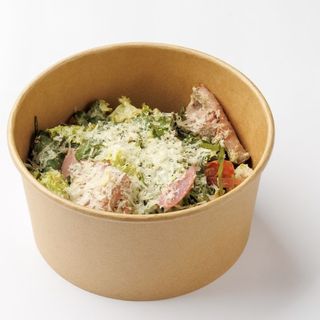 Salată Satsivi cu vițel