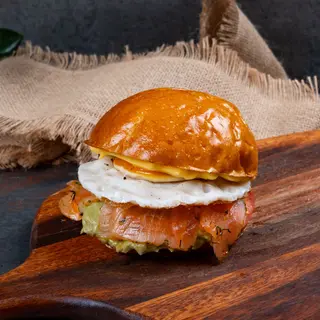 Breakfast burger