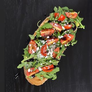 Bruscheta Avocado&Cherry XXL