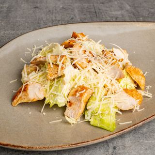 Салат Цезарь/ Salată Caesar 