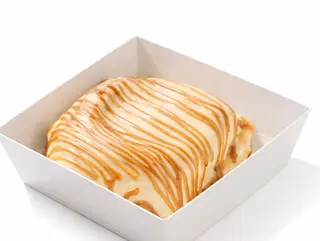 Cinnabon roll/ Cinnabon