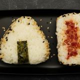 Onigiri cu ton (2 buc)
