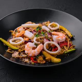 UDON CU FRUCTE DE MARE