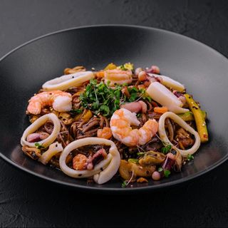 SOBA CU FRUCTE DE MARE