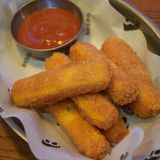 Bețișoare din cașcaval