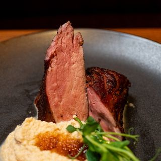 Филе миньон с яблочным муссом/ File Mignon cu Muss de Mere