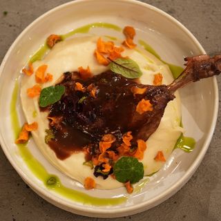 Rață cu piure de țelină 320 g