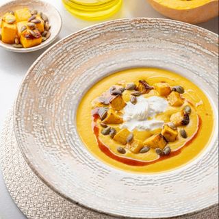 Supă cremă de dovleac cu stracciatella