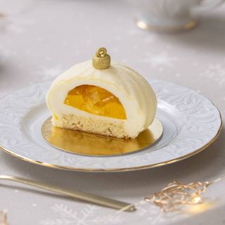 Jucarie de brad albă