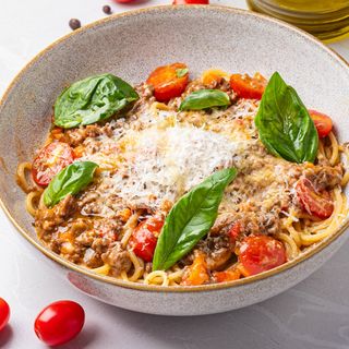 Spaghetti cu ragu alla siciliana