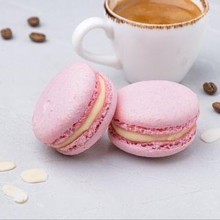 Macarons zmeură- parmezan