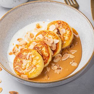 Brânzoaice cu lapte condensat și iaurt