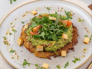 Dranik din cartofi cu guacamole