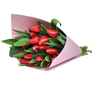 11 lalele rosii in carton roz