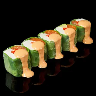 Spring Roll with Salmon 5 buc.