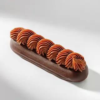Eclair ciocolata neagra cu fructul pasiunii