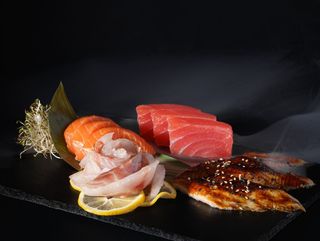 Tsukiji Sashimi Set (12 buc.)