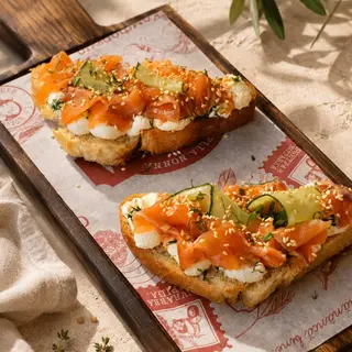 Bruschettе con Salmone