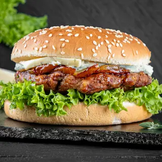 Pear & Blue Cheeseburger