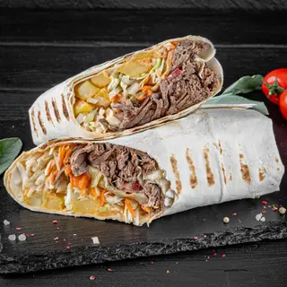 Kebab arab cu carne de vită tăiată în fâșii