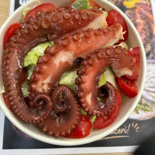 Salată Cezar cu Caracatiță 350gr